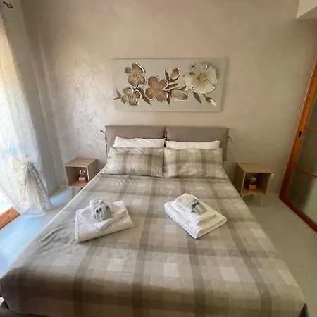 Mirabilia Apartment